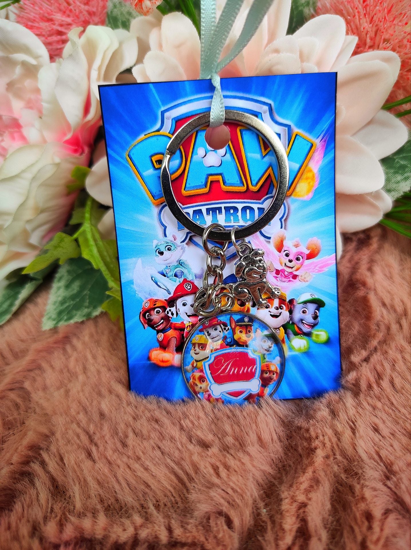 Egyedi neves mancsőrjárat kulcstartó/ táskadísz